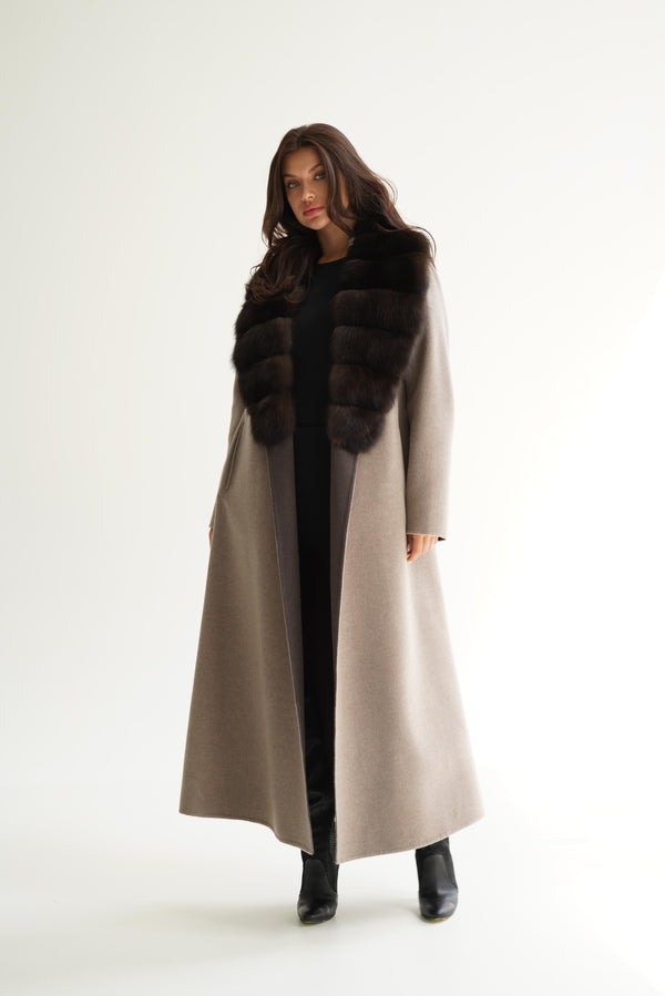 Classic coat in gray collar trimmed with sable