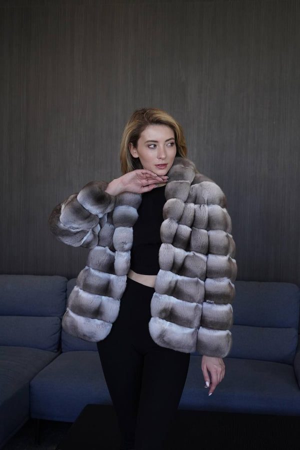 Silvery Chinchilla Fur Jacket – Effortless Elegance in 60cm Length